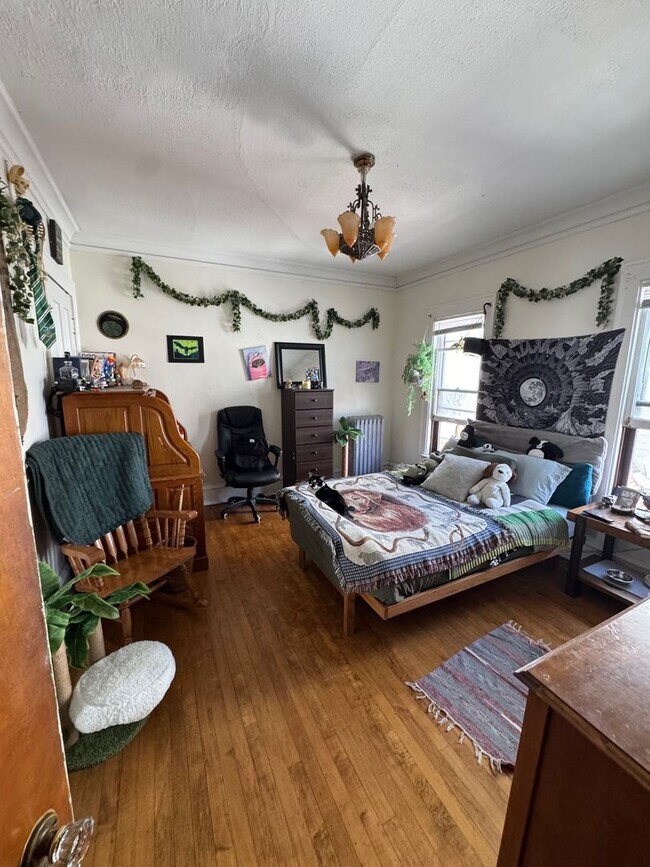 Building Photo - 3216 N Marietta Ave