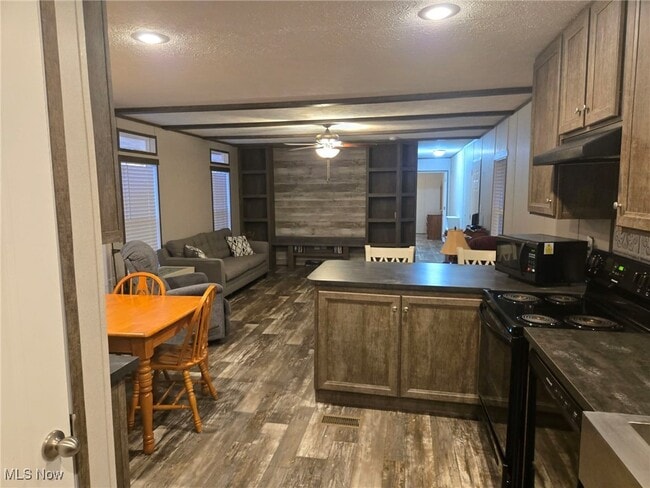 Building Photo - 2727 Finkle Hill Rd