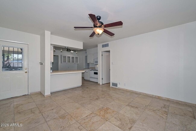 Building Photo - 6816 E Coronado Rd