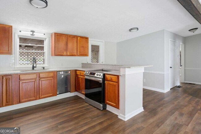 Building Photo - 119 McBee St