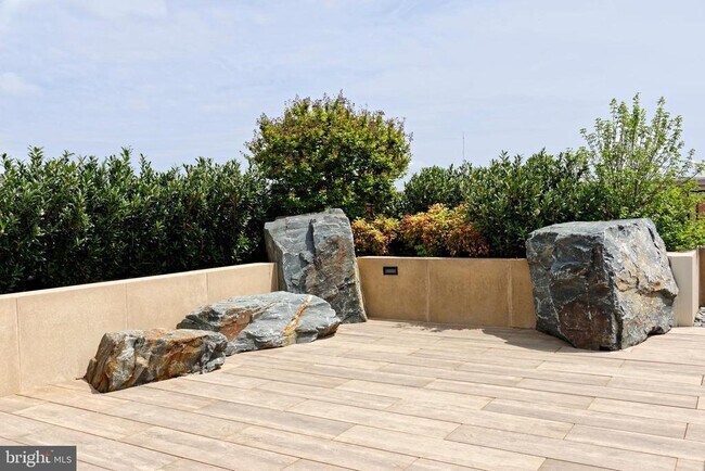 Building Photo - 8551 Connecticut Ave