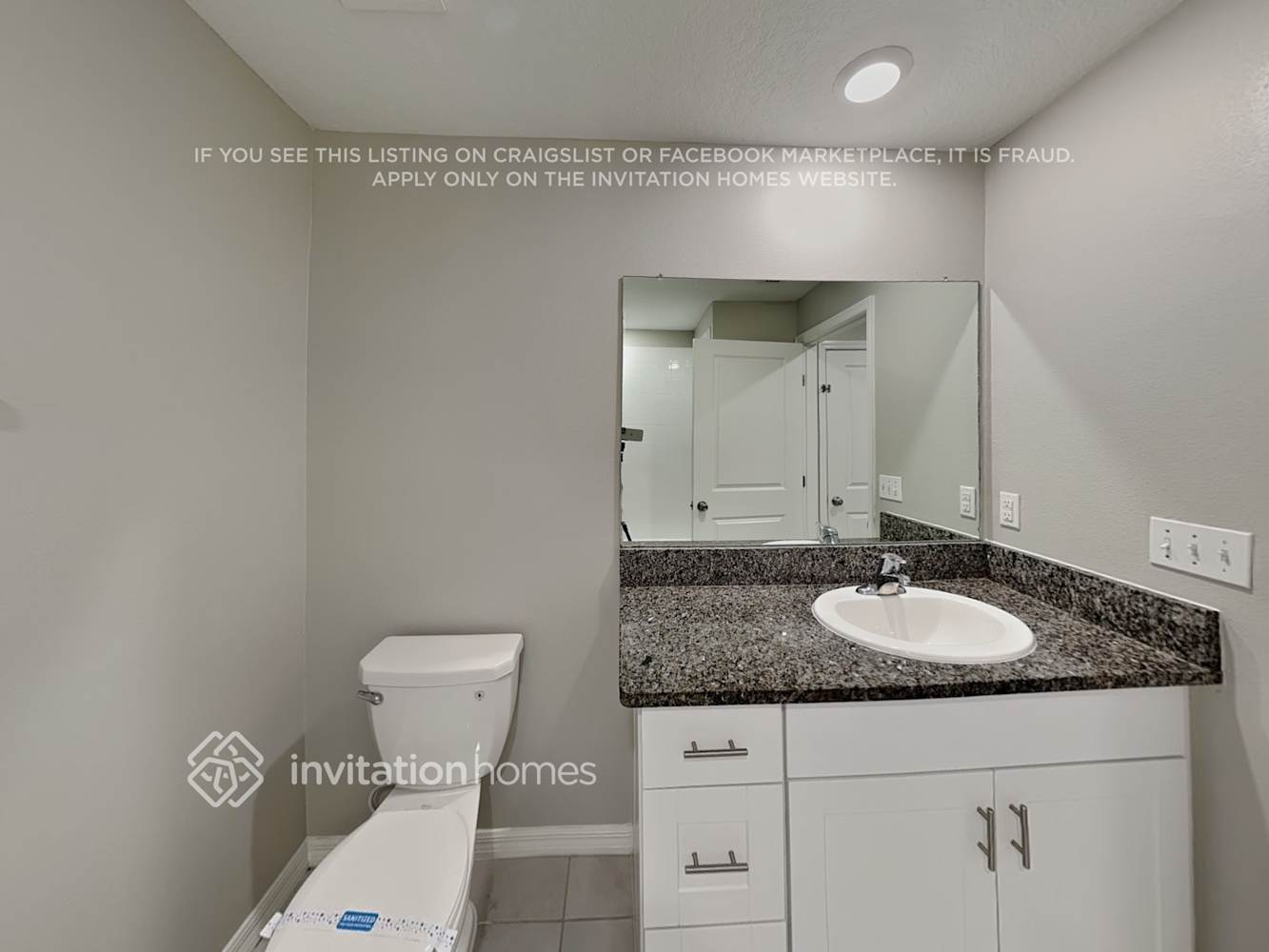 Building Photo - 2204 Jungle Dr