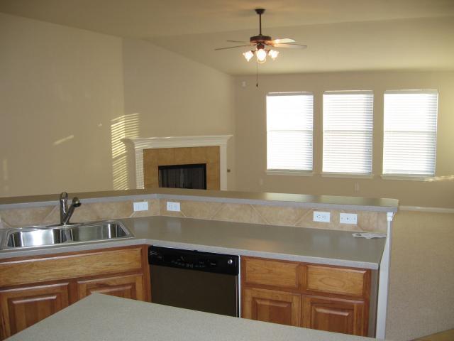 Building Photo - 913 Rochester Castle Way