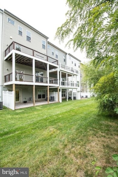 Building Photo - 22199 Falling Terrace