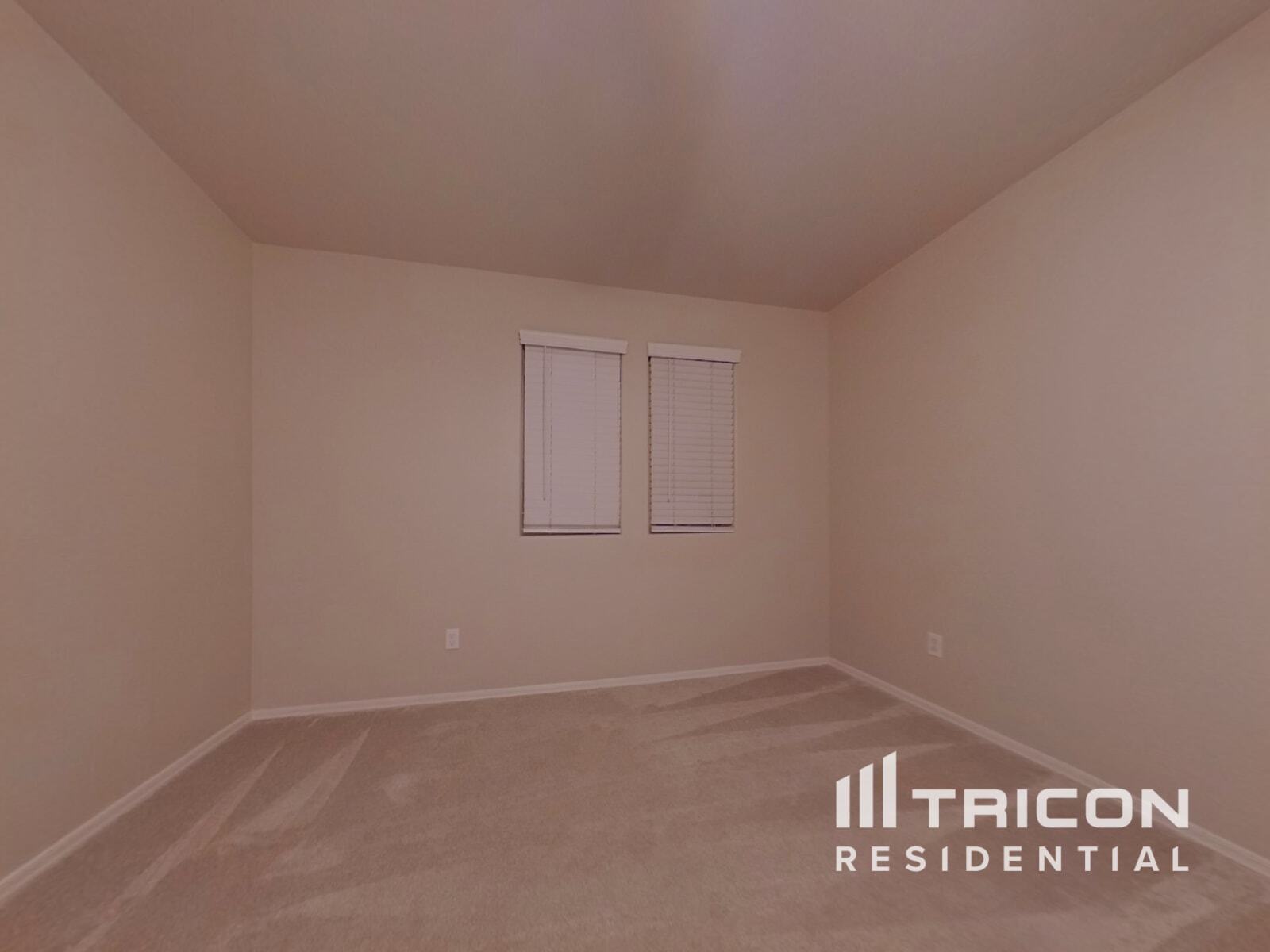 Building Photo - 16221 W La Ventilla Way