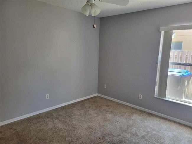 Building Photo - 2735 Eagle Lake Dr