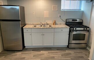 Building Photo - 3622 W 79th Pl