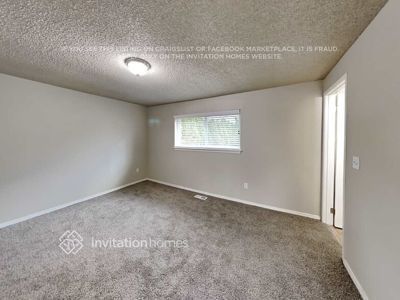 Building Photo - 5211 S 300th Pl