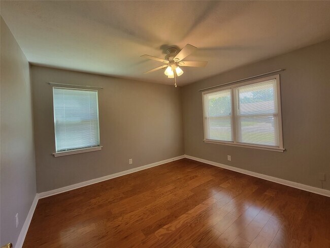 Building Photo - 312 Cotillion Rd