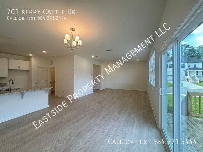 Building Photo - 701 Kerry Cattle Dr