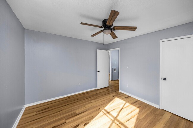 Building Photo - 2814 NW 34th St