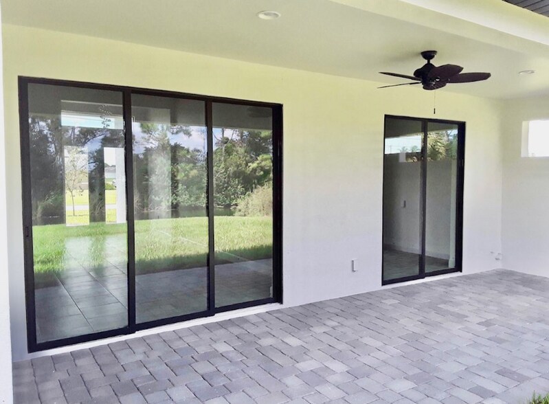 Building Photo - 1016 SW 34th St