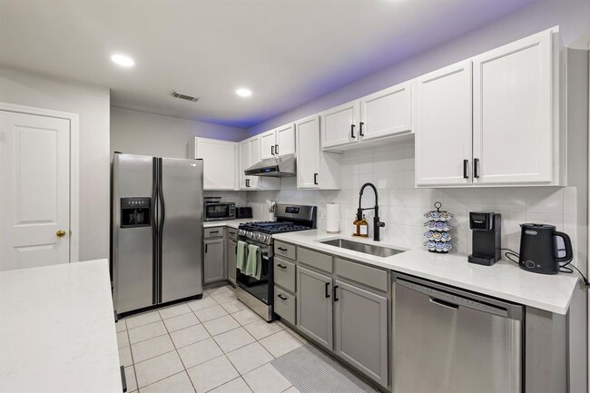 Building Photo - 2109 Kimra Ln
