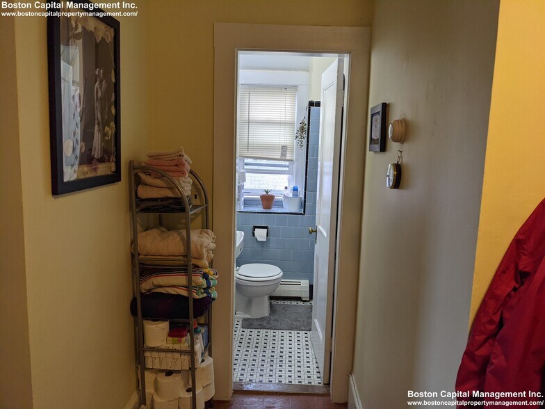 Building Photo - 464 Highland Ave