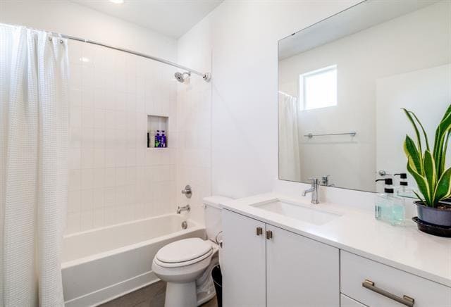 Building Photo - 1536 Holly Ave