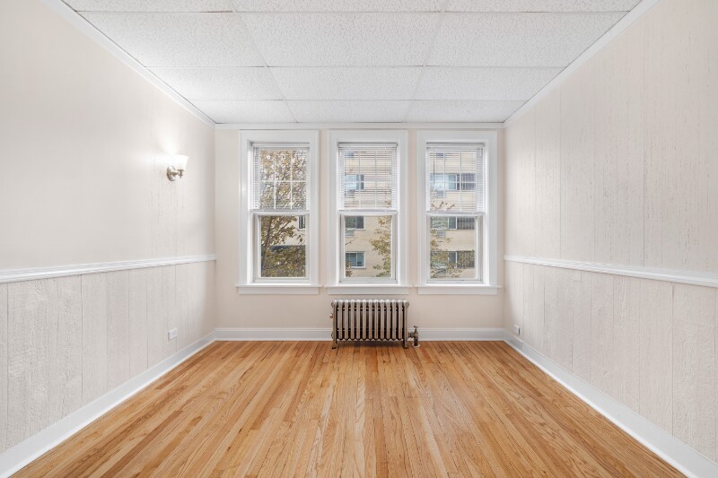 Building Photo - 1440 W Howard St