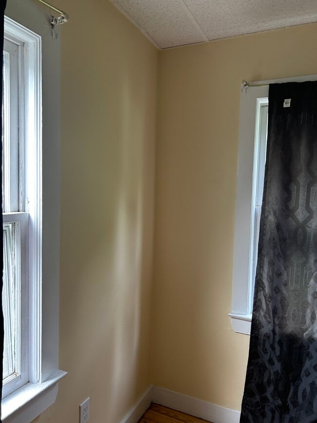 Building Photo - 101 W Gibbs St