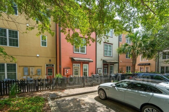 Building Photo - 728 S Shelmore Blvd