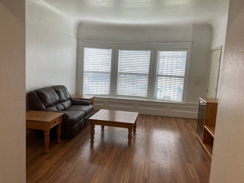 Living Room - 1505 Adeline St