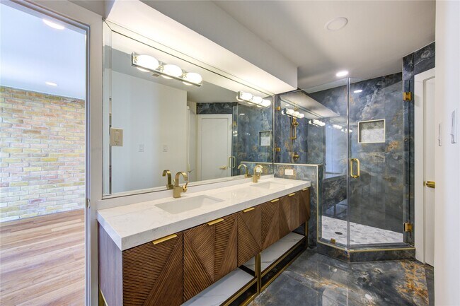 Building Photo - 7612 Olympia Dr