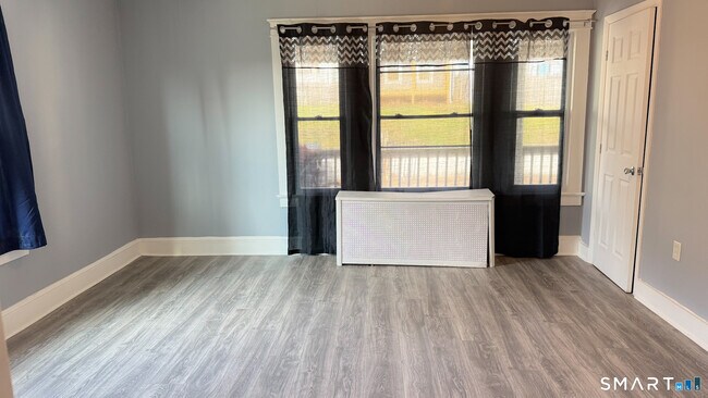 Building Photo - 45 Prospect St