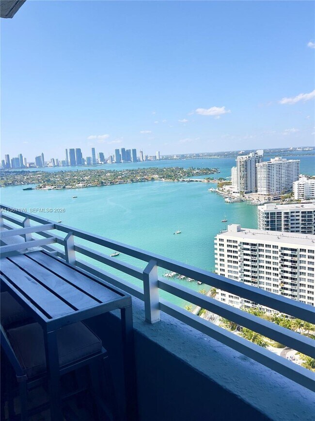 Building Photo - 1330 West Ave