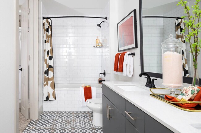 Building Photo - Move-in Special: $0 Fees + $1000 Off!