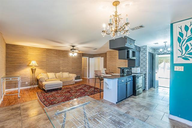 Building Photo - 618 Magnolia St