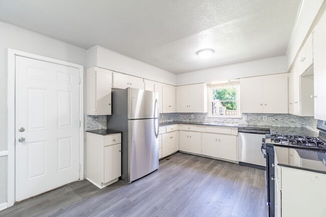 Building Photo - Beautiful 2 Bed / 1 Bath Home in Fort Smith