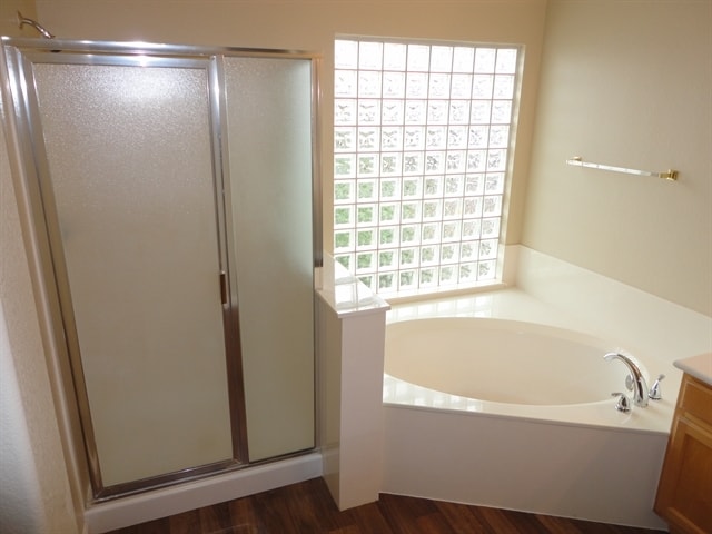 Building Photo - 357 W Chicago St