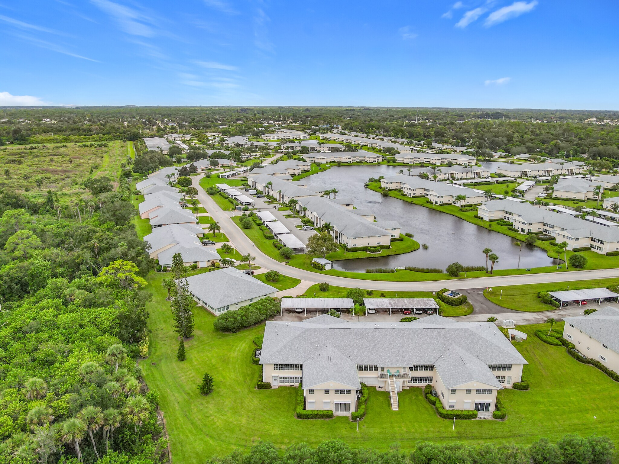 Building Photo - 760 Lake Orchid Cir