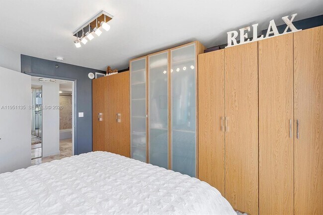 Building Photo - 8911 Collins Ave