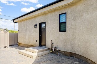 Building Photo - 4040 Somers Ave