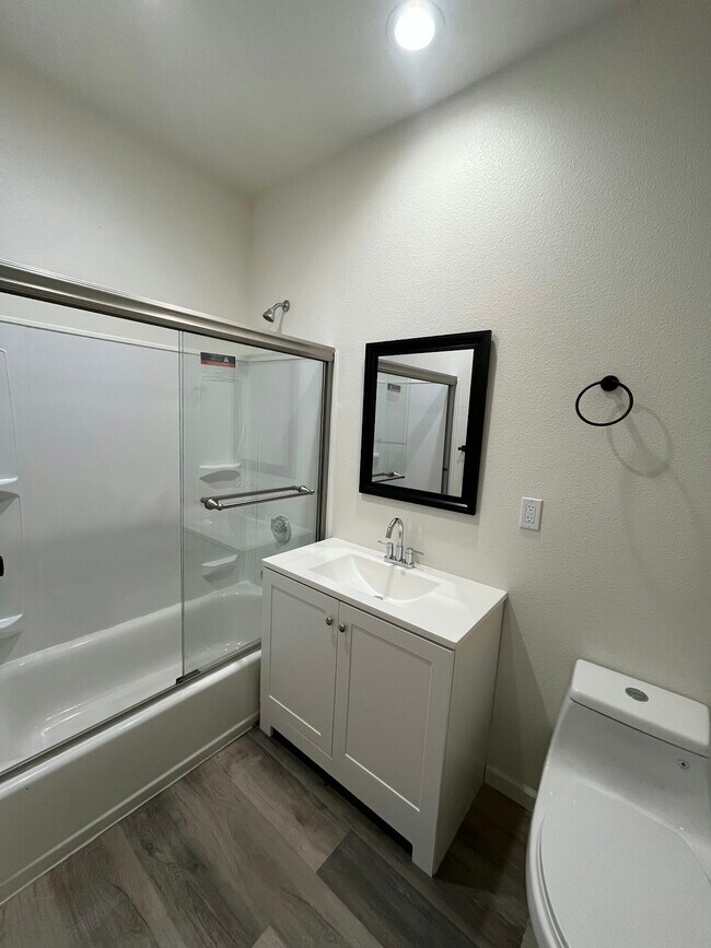 Building Photo - 4527 14th Ave