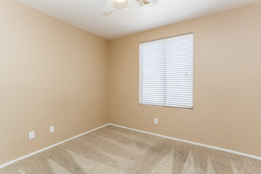 Building Photo - 5536 La Pelusa St