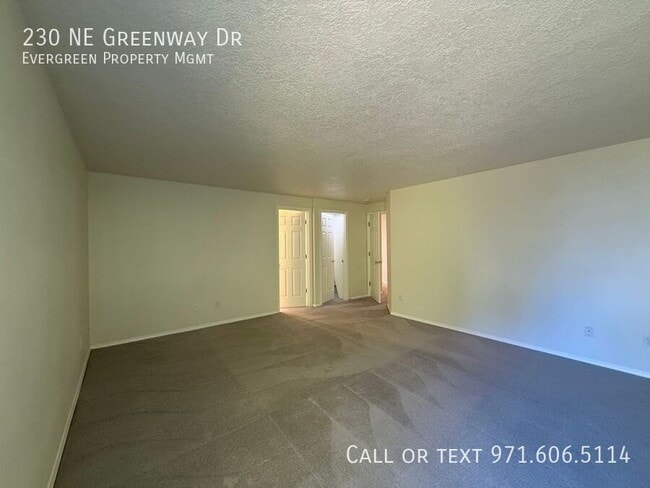 Building Photo - 230 NE Greenway Dr