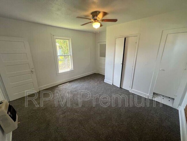 Building Photo - 13313 Sunshine Rd