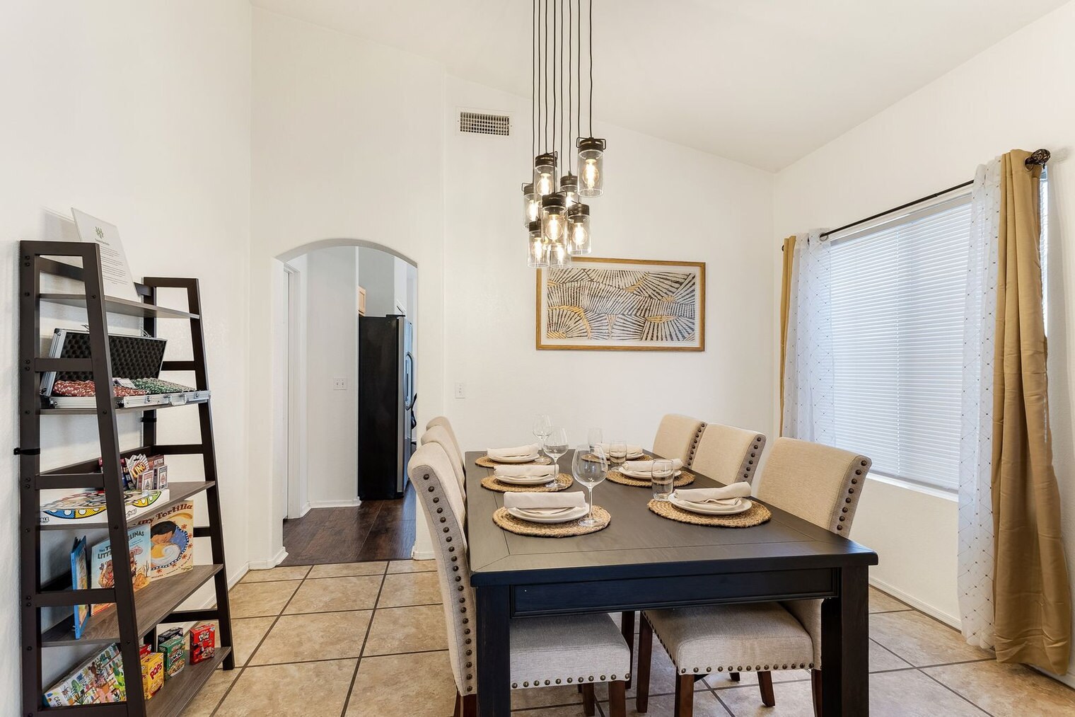 Building Photo - 7435 W Sonesta Dr