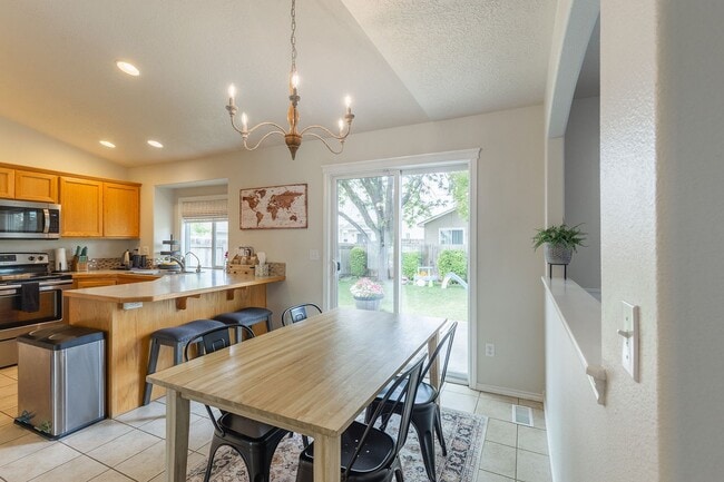 Building Photo - Just listed home for rent!