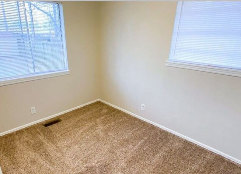 Building Photo - 4809 S Nassau Ave