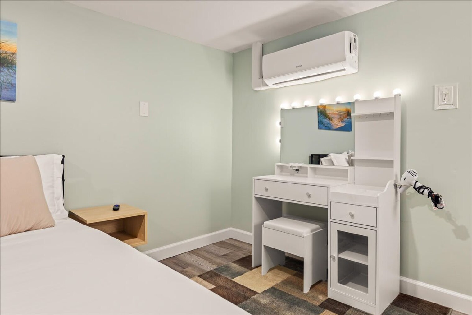 Building Photo - 27 S Oakland Ave