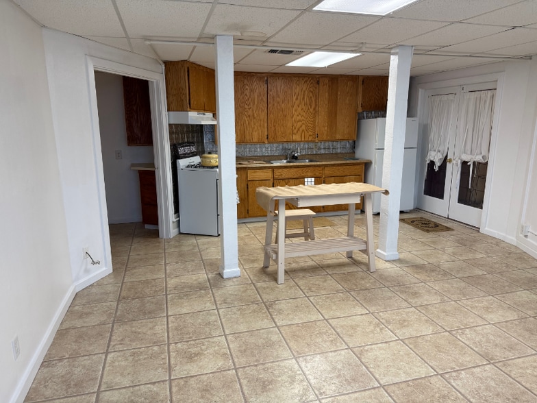 Building Photo - 190 Lubeck Rd