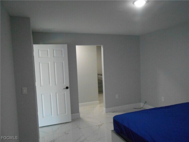 Building Photo - 636 Eisenhower Blvd