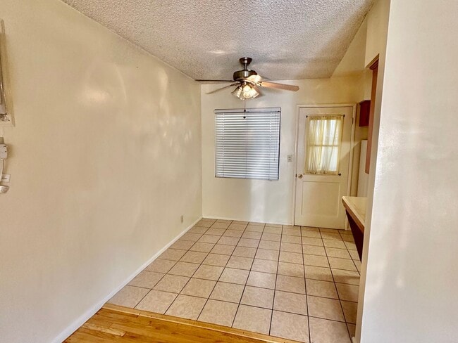 Building Photo - 1338 N Columbus Ave