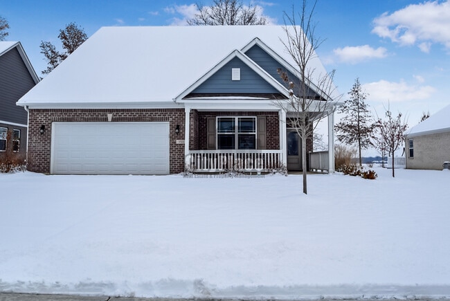 Primary Photo - 1723 S Centennial Ave