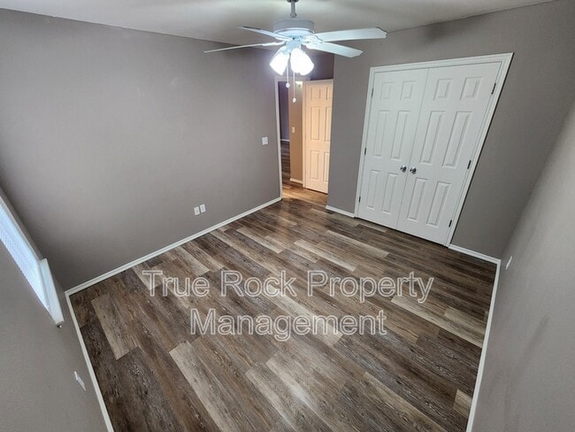 Building Photo - 1406 S Mississippi Ave