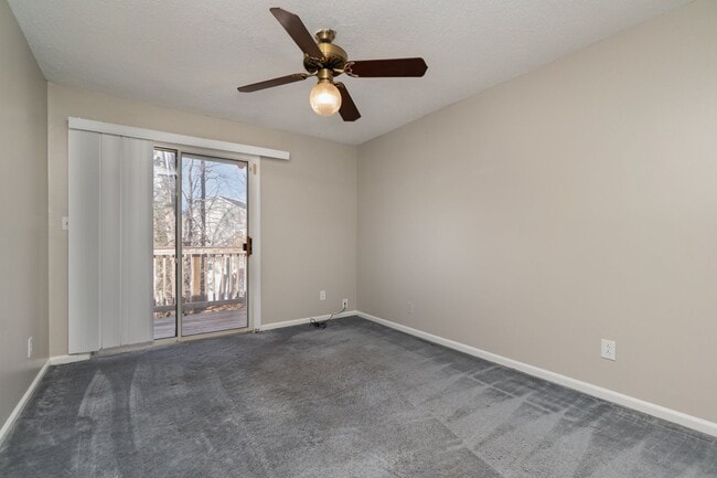 Building Photo - MOVE-IN READY!