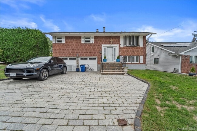 Primary Photo - 35 Westwind Rd