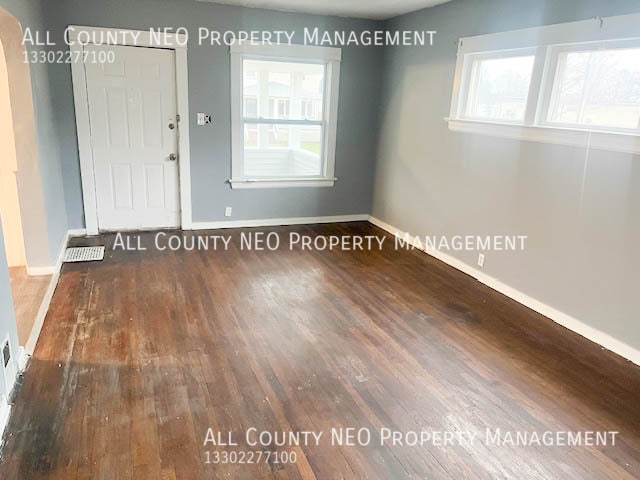 Building Photo - 835 Nela View Rd