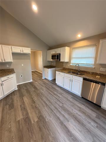 Building Photo - 930 Lemontree Dr